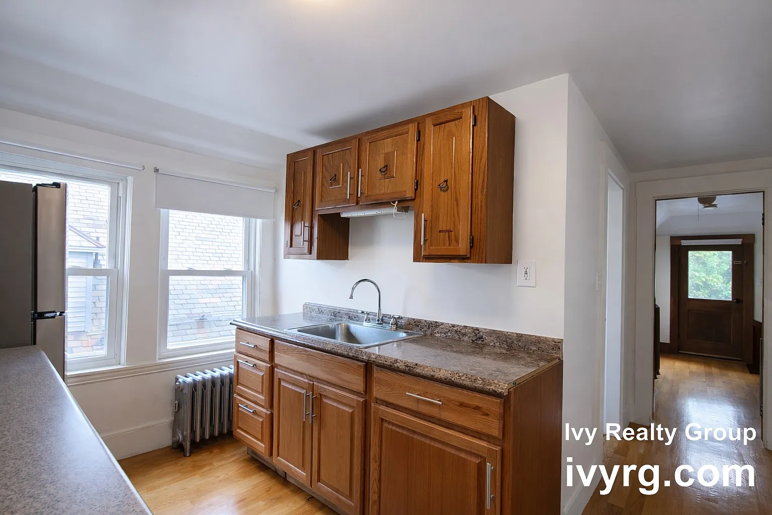 1 bed, 1.0 bath, $1,900 — Photo 2