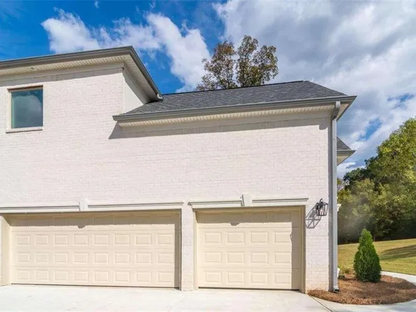 2001 Fontainbleau Dr, Conyers, GA 30094