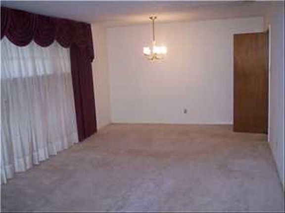 Living/Dining room Combo