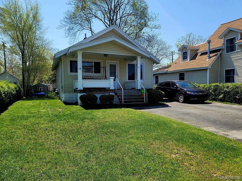 1222 Bancroft St, Port Huron, MI 48060 Zillow