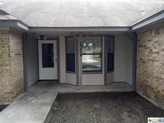5th image of 2304 Hidden Hill Dr