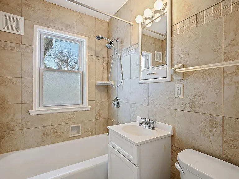 3236 Idaho Ave S — Photo 11