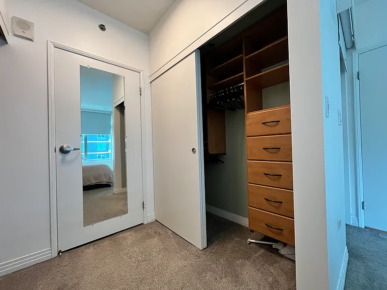 425 W Beech St #1152 — Photo 13
