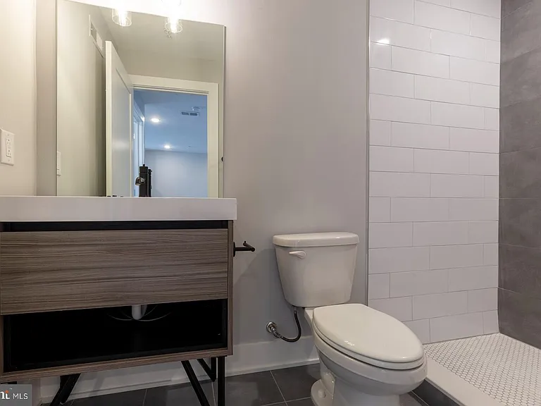 3965 Lancaster Ave #303 — Photo 9