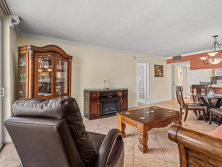1801 S Ocean Dr #332 — Photo 7