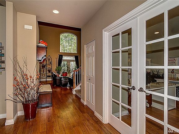 3rd image of 2525 145th St NW