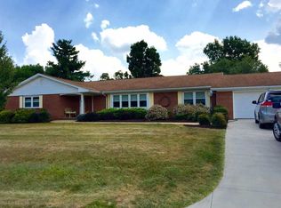 115 Sunset Dr, Waynesboro, VA 22980