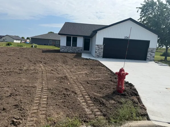 1041 Maple Vista Ct, Seymour, WI 54165