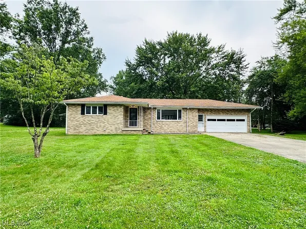 256 Woodland St, Newton Falls, OH 44444