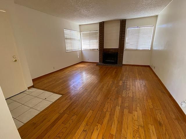 2nd image of 2441 Flora St