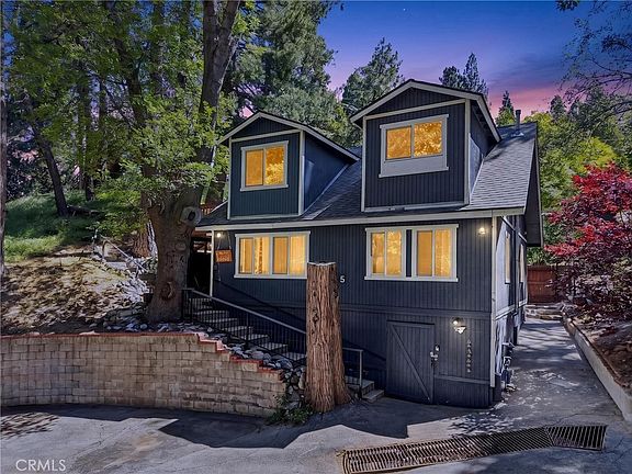 2nd image of 605 Pyramid Dr