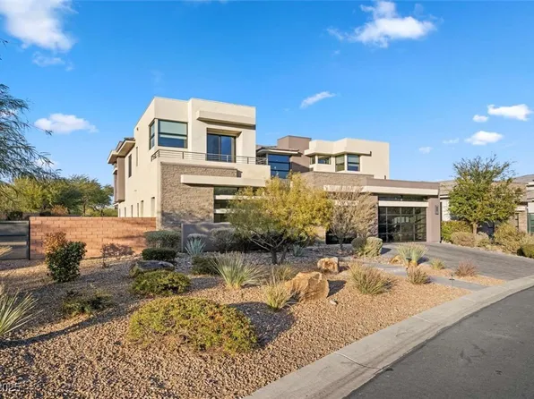 36 Hunting Horn Dr, Las Vegas, NV 89135