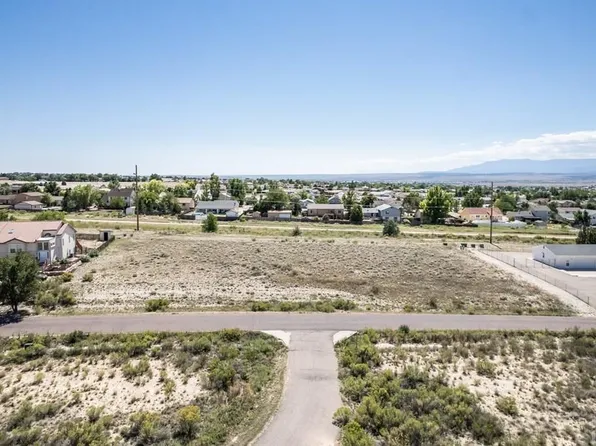 326 W Palmer Lake Dr, Pueblo West, CO 81007