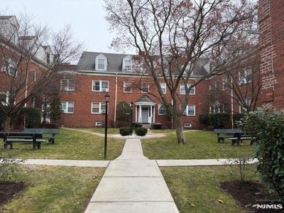 735 Elm Ave APT 5F, Teaneck, NJ, 07666