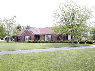 1087 Leesburg Pike, Georgetown, KY 40324