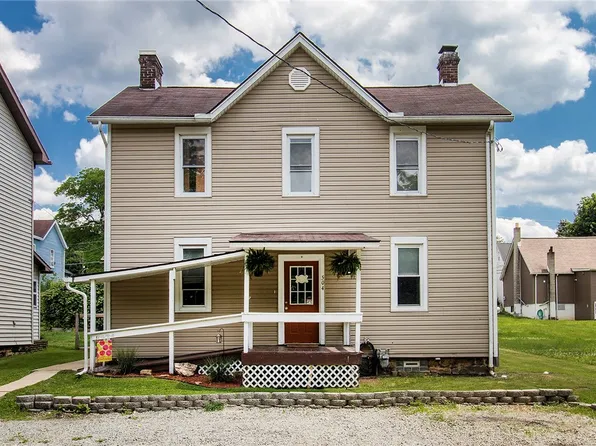 504 Railroad St, Derry, PA 15627