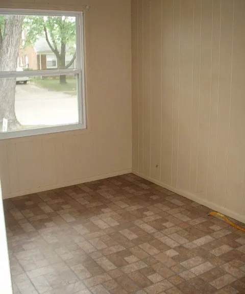 23104 Brittany Ave — Photo 7