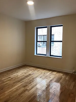 Rented by PMG Real Estate  | media 17