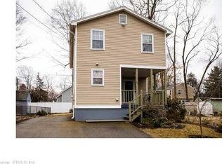 11 Seminole Trl, East Hampton, CT 06424