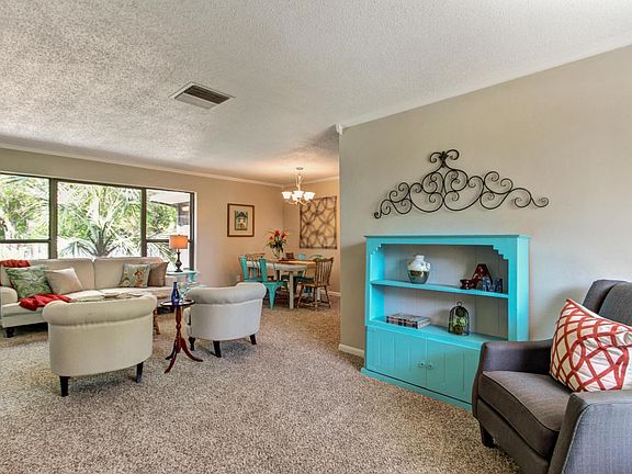 2nd image of 6013 Glenn Rose Dr