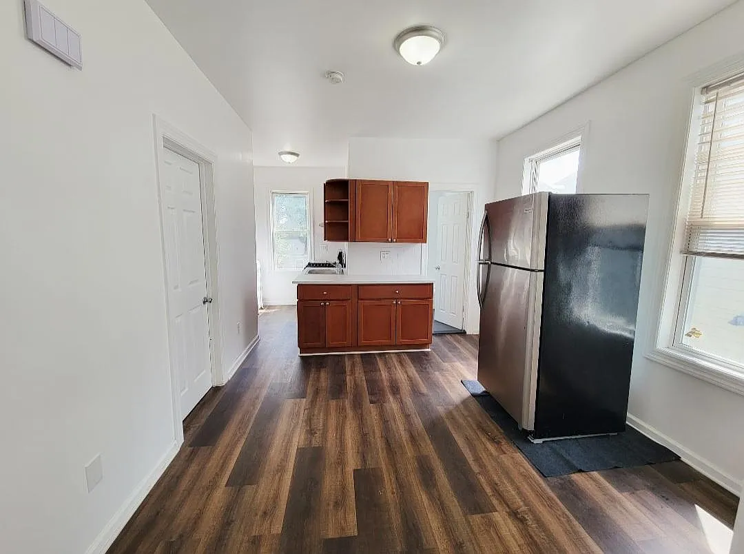 51 Madeline Ave — Photo 4