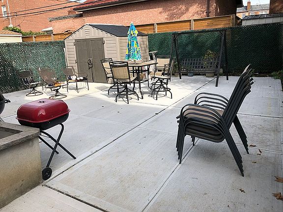 3rd image of 2355 92nd St