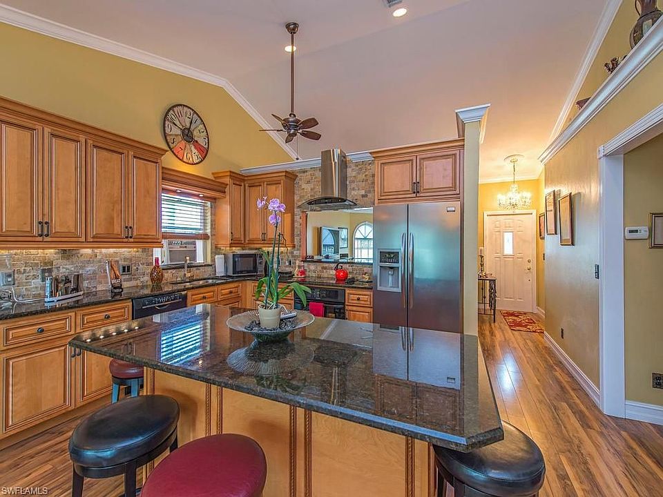 1st image of 1751 Hawaii Ct