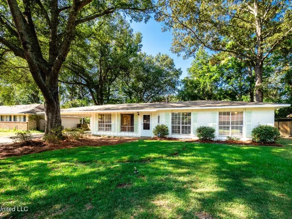 5235 Parkway Dr, Jackson, MS 39211
