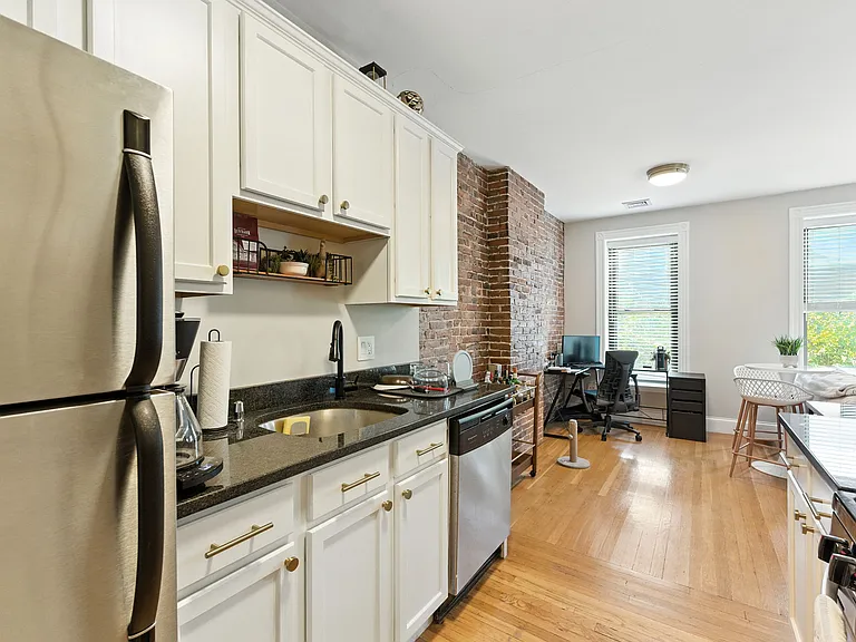19 Medford St #2 — Photo 13