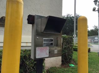 16461 Ontario Pl, Davie, FL 33331