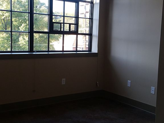 3rd image of 806 Wasena Ave SW APT 425