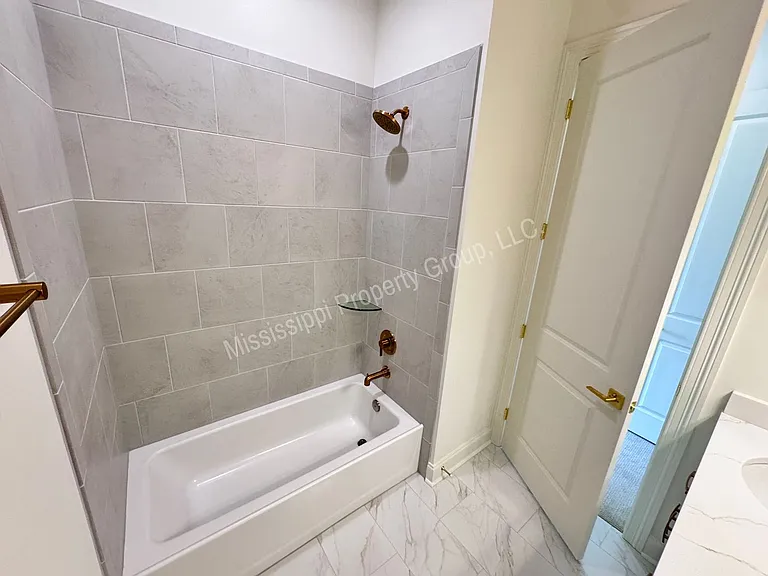 721 Primrose Dr — Photo 16