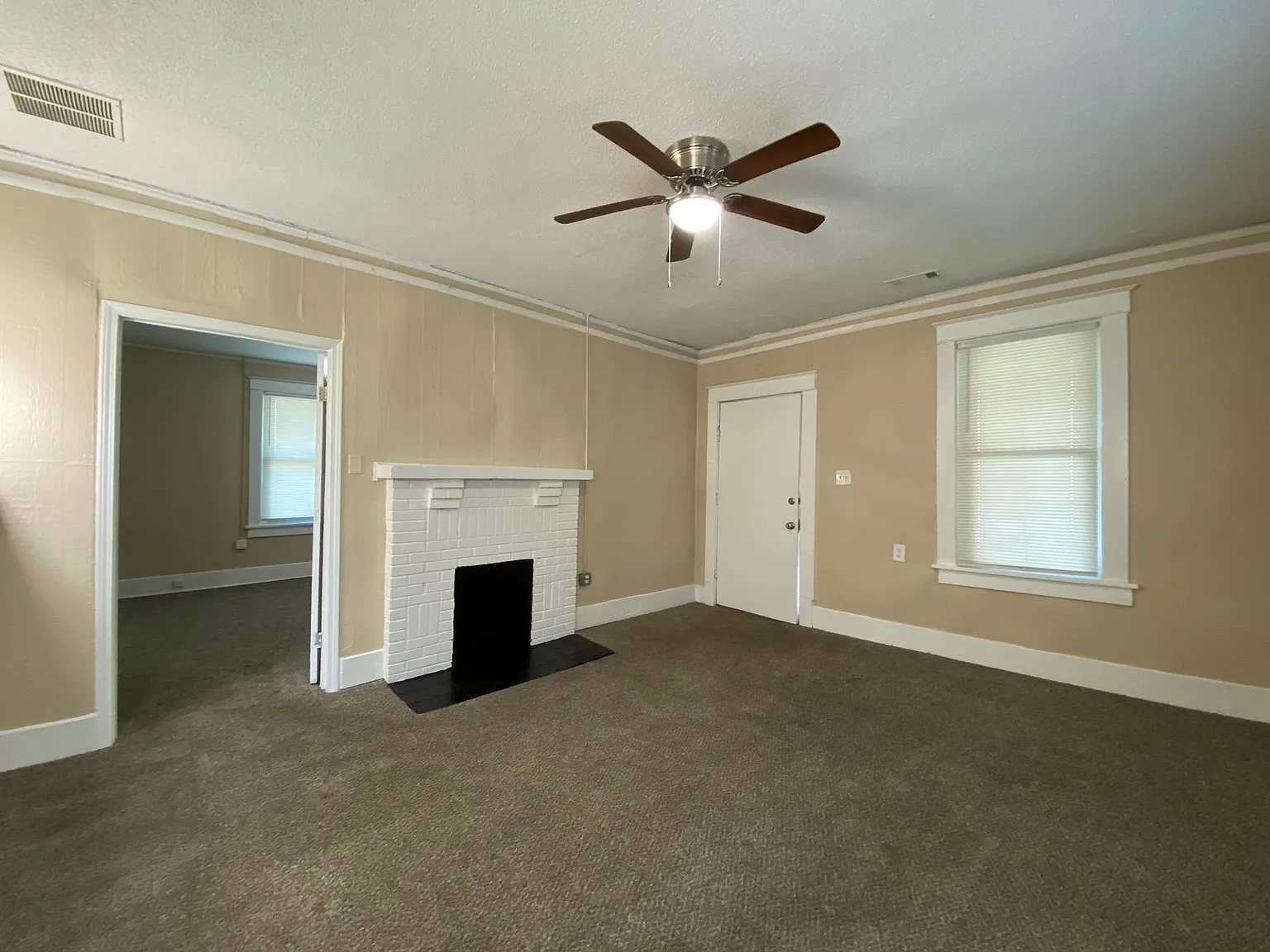 3245 Carnes Ave — Photo 4