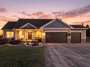 1515 76th Ave, Roberts, WI 54023