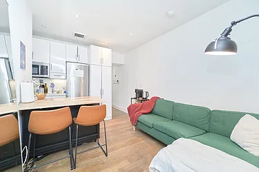 Rented by Living New York
