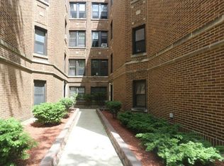 1446 W Byron St #3, Chicago, IL 60613