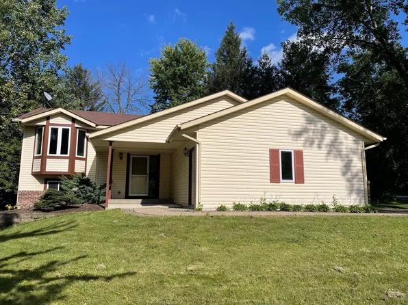 3770 Robin Ln, Eagan, MN 55122