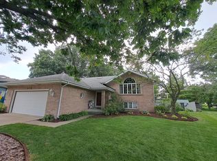 612 Heather Ct, Griffith, IN 46319