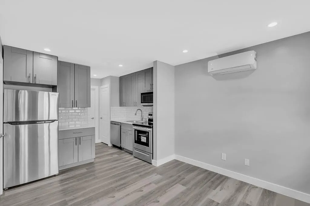 1 bed, 500 sqft, $1,822 — Photo 3