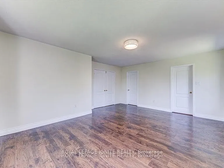 57 Armitage Cres — Photo 30