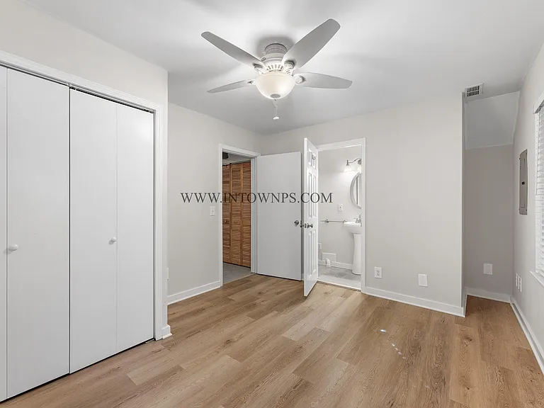 657 Park Village Dr NE — Photo 20