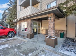 1188 Hyndman Rd NW #415, Edmonton, AB T5A0E9