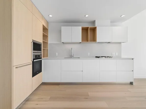 6000 McKay Ave #3503, Burnaby, BC V5H 0K2