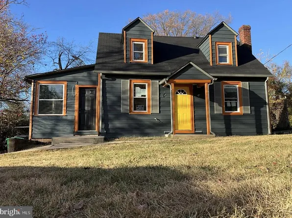 606 Salisbury Dr, Oxon Hill, MD 20745