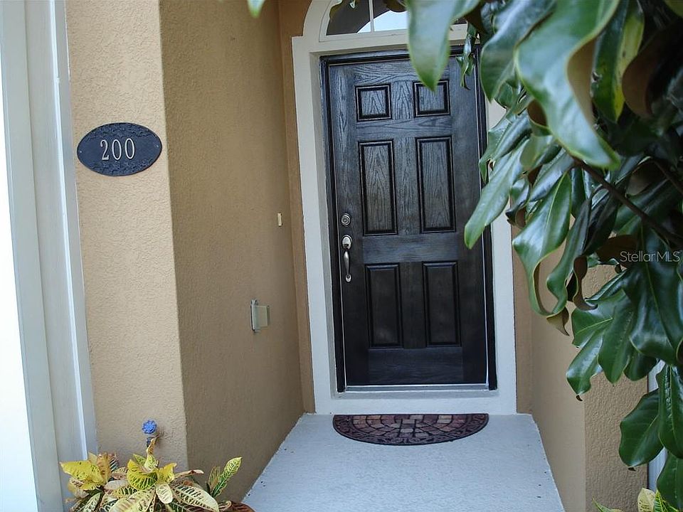 1st image of 200 Woodhouse Ln