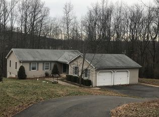 29 Baptist Church Rd, Hampton, NJ 08827