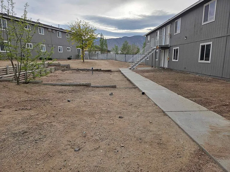 510 E 1st St, Hawthorne, NV 89415 — Photo 16