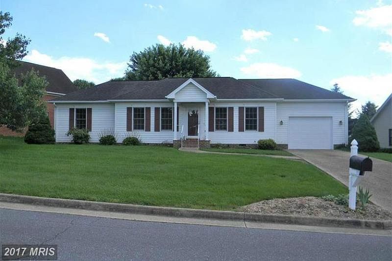 1st image of 268 Dogwood Dr