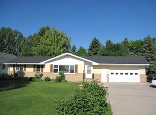 5104 Belmont Rd, Grand Forks, ND 58201