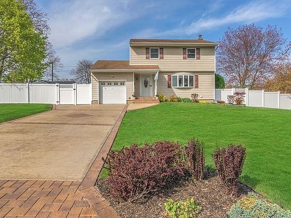 4th image of 131 Keswick Dr